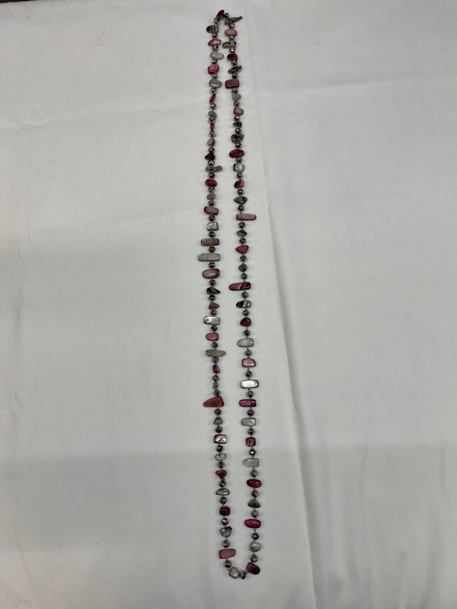 Collana in madreperla grigio - rosa